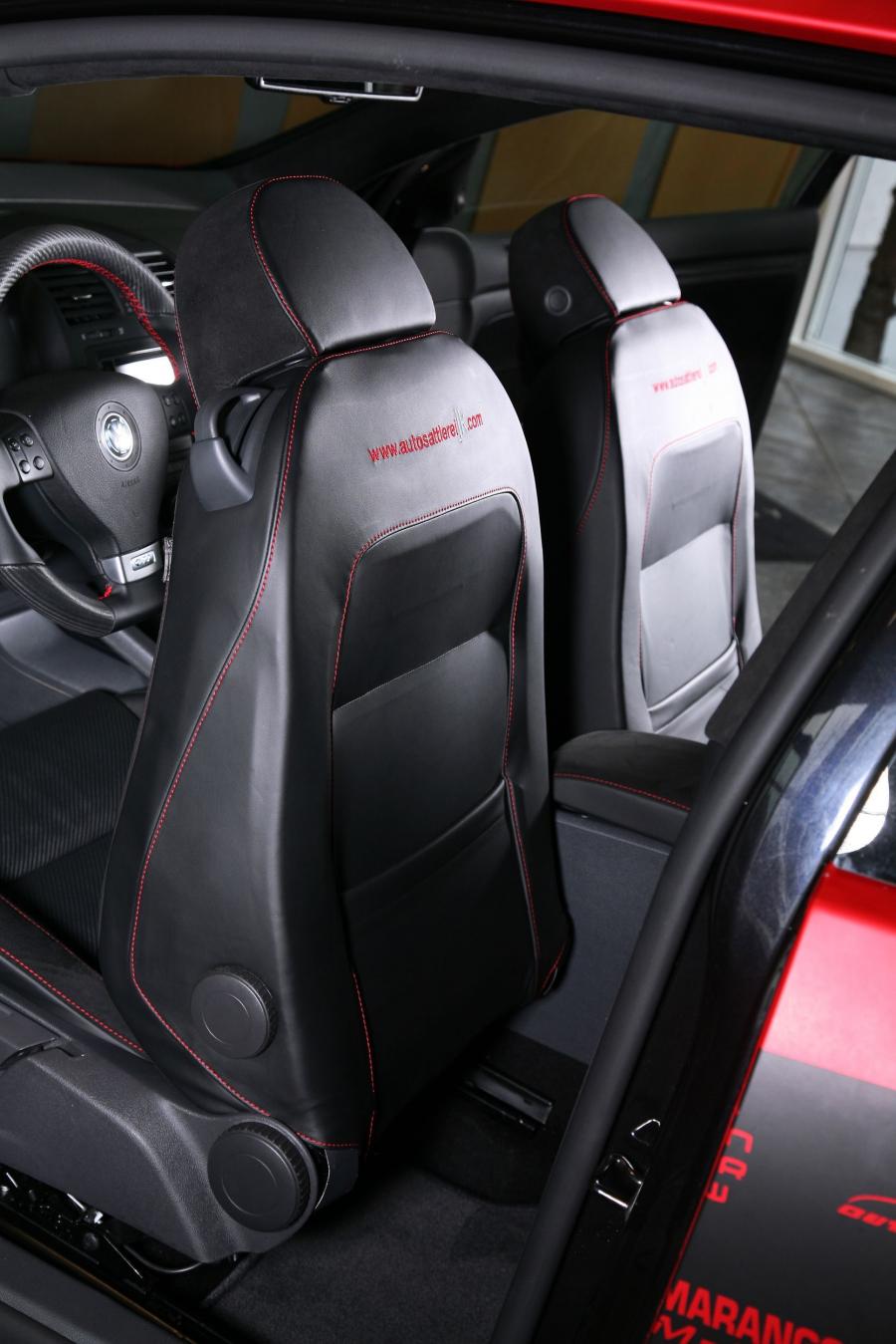  Volkswagen Golf GTi by SKN 2012 года  (фото 12 из 25)